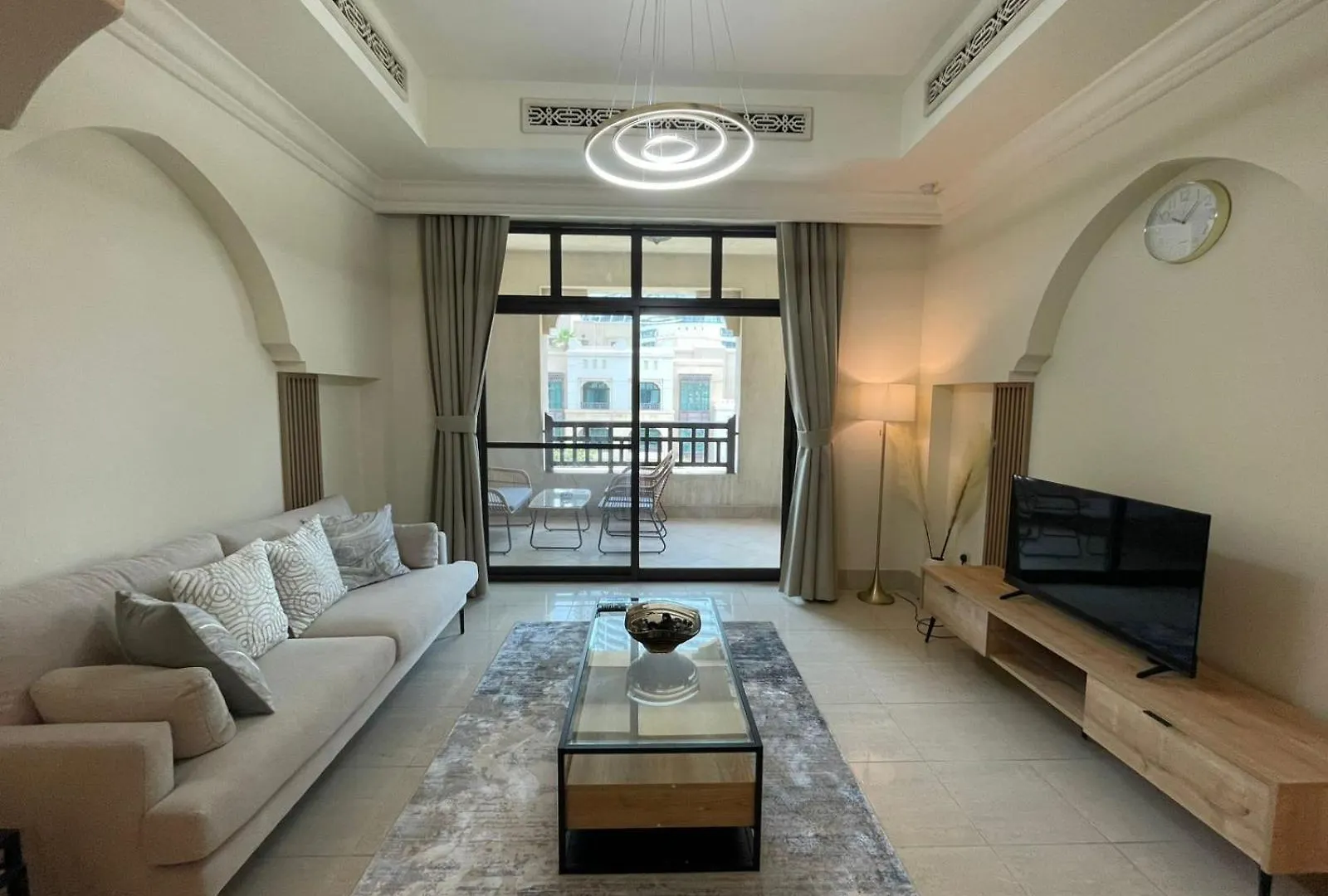 Al Tajer Residence, Oldtown - 1Br Apartment - Allsopp & Allsopp Dubai 0*,