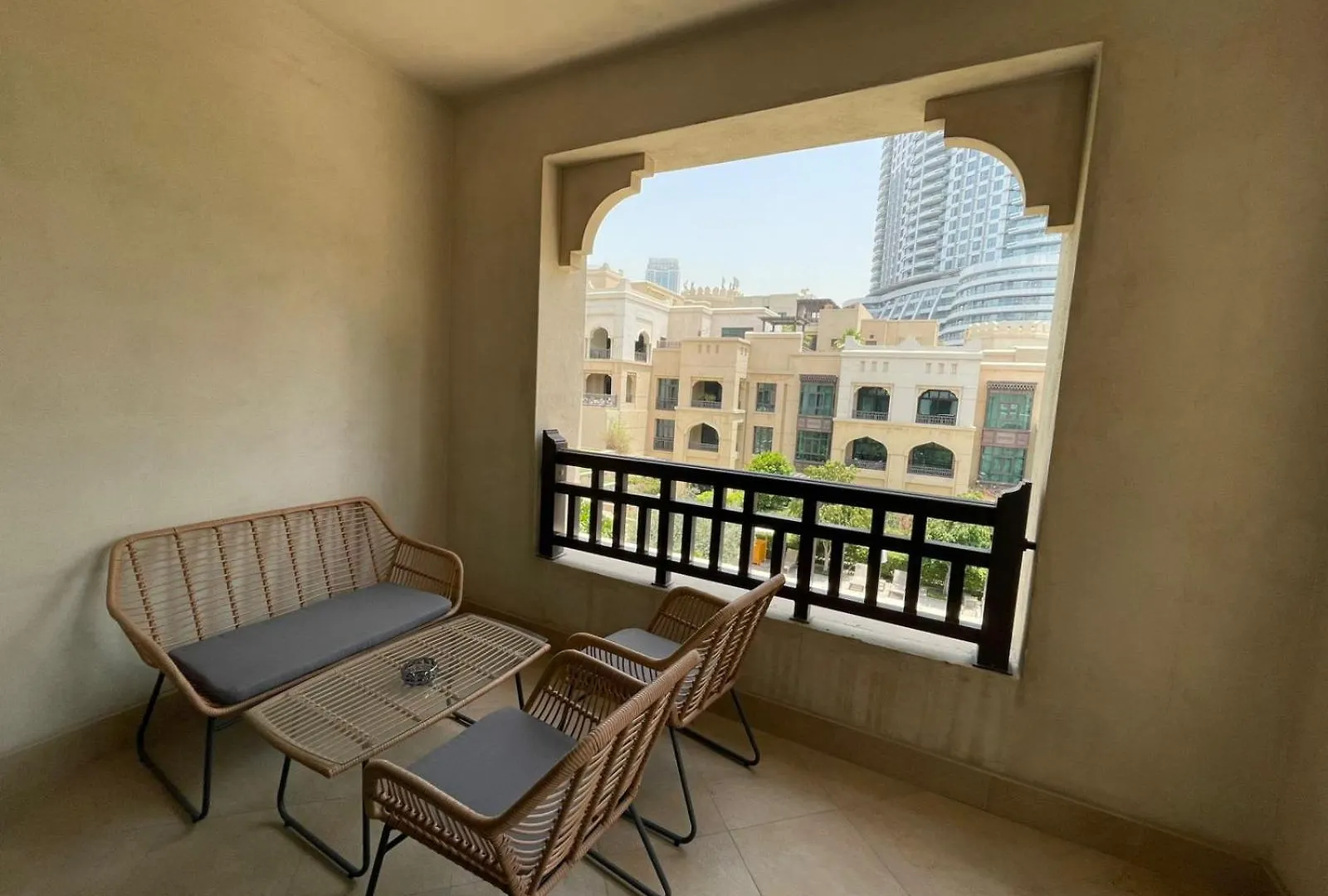 Al Tajer Residence, Oldtown - 1Br Apartment - Allsopp & Allsopp Dubai