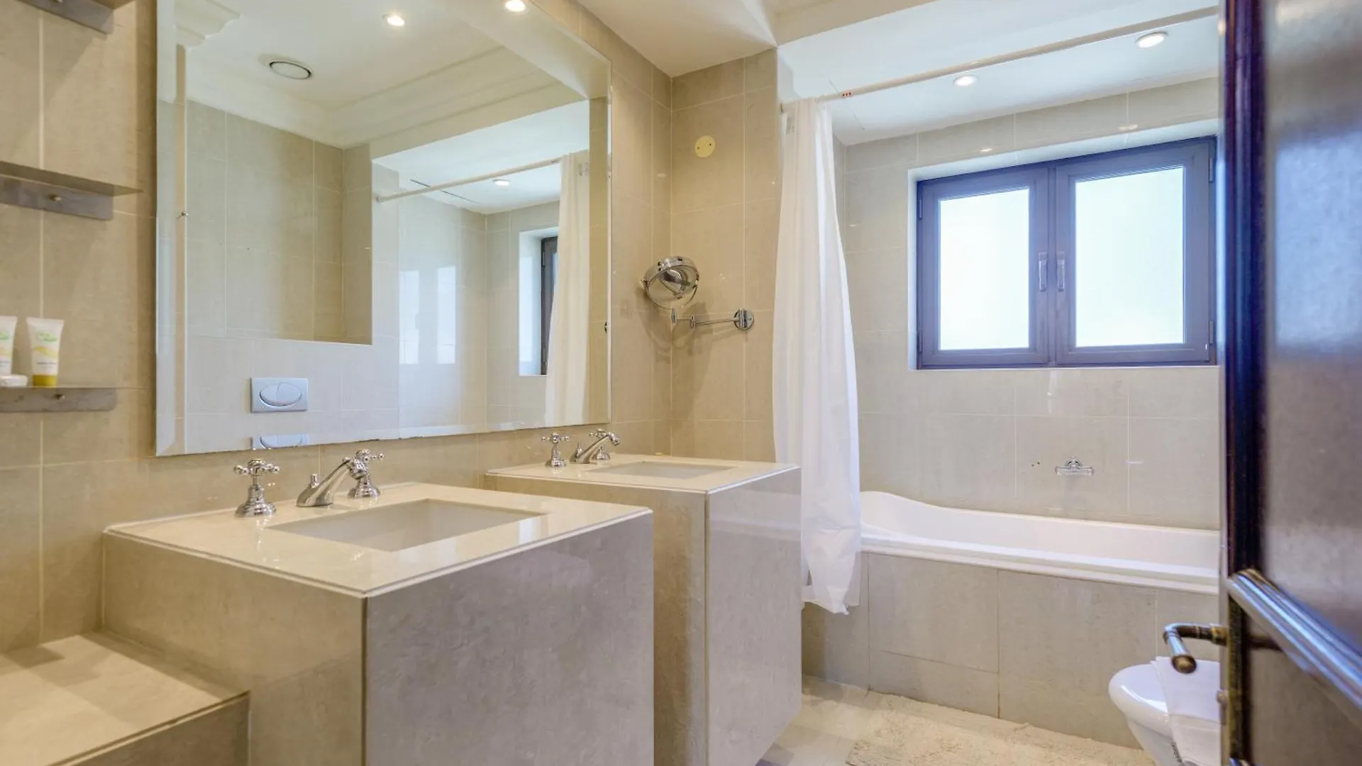 Al Tajer Residence, Oldtown - 1Br Apartment - Allsopp & Allsopp Dubai