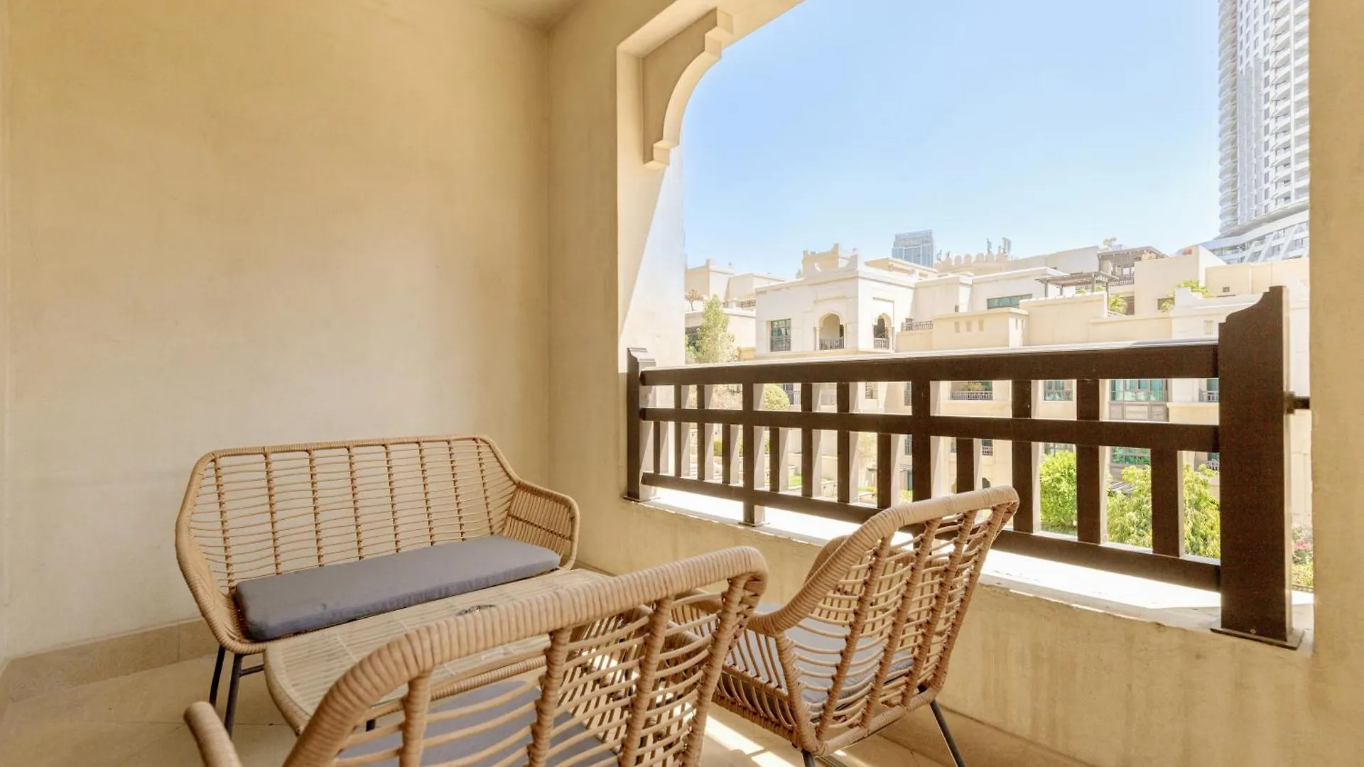 Al Tajer Residence, Oldtown - 1Br Apartment - Allsopp & Allsopp Dubai